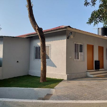 Lakshmi Farm Villa Alībāg Ngoại thất bức ảnh